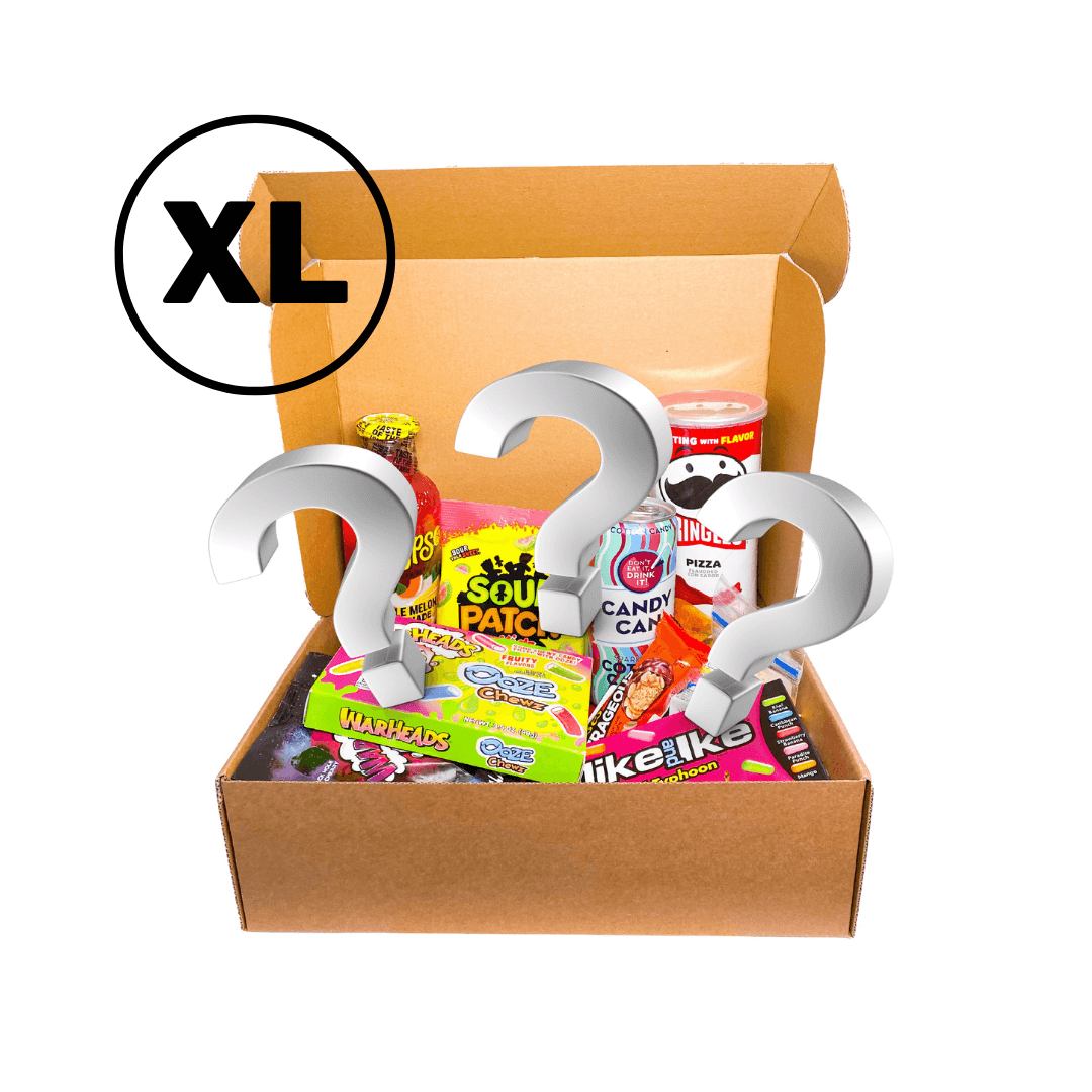 Frontansicht einer Süßigkeiten Überraschungsbox im XL Format mit Inhalt aus aller Welt